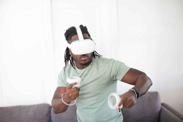 Découvrez le Futur: Comment la Réalité Augmentée et Virtuelle Transforme Notre Quotidien